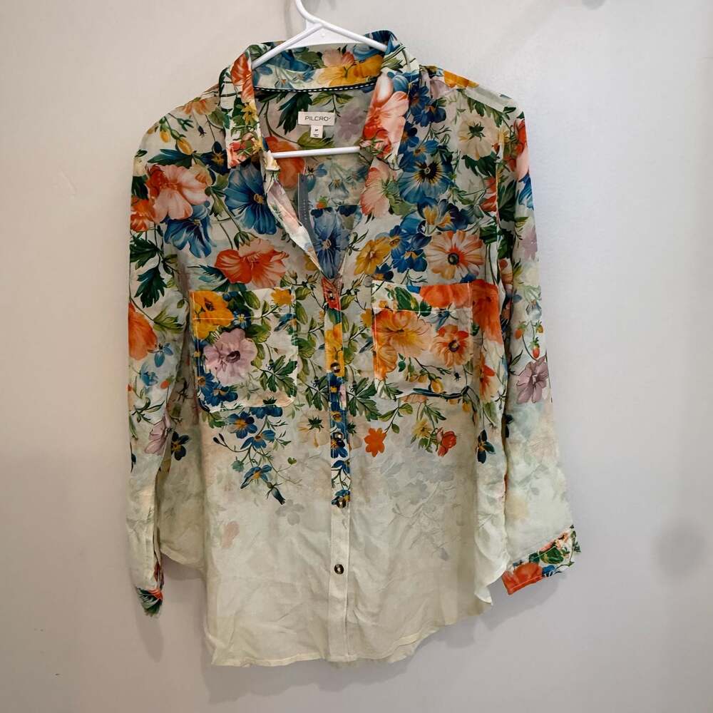 Pilcro The Romy Relaxed Buttondown Shirt in Floral